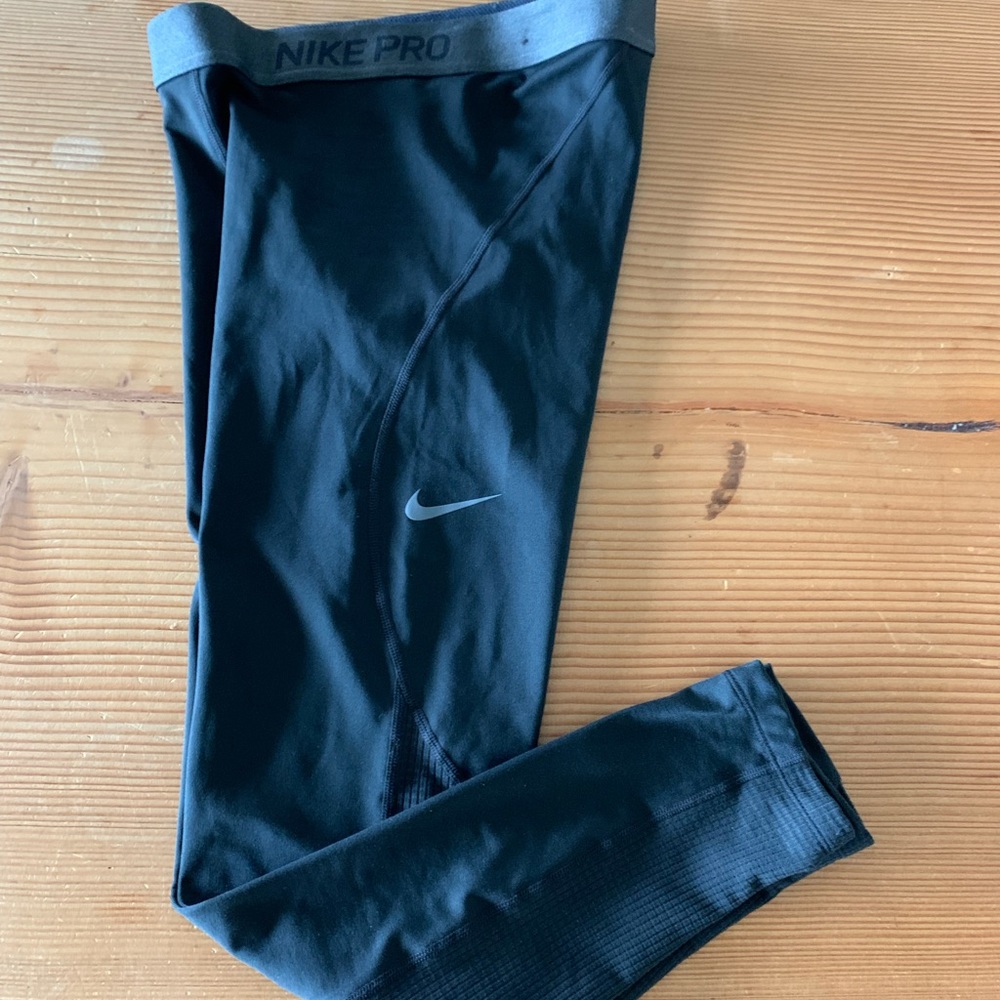 Nike Pro Dri Fit Exercise Leggings